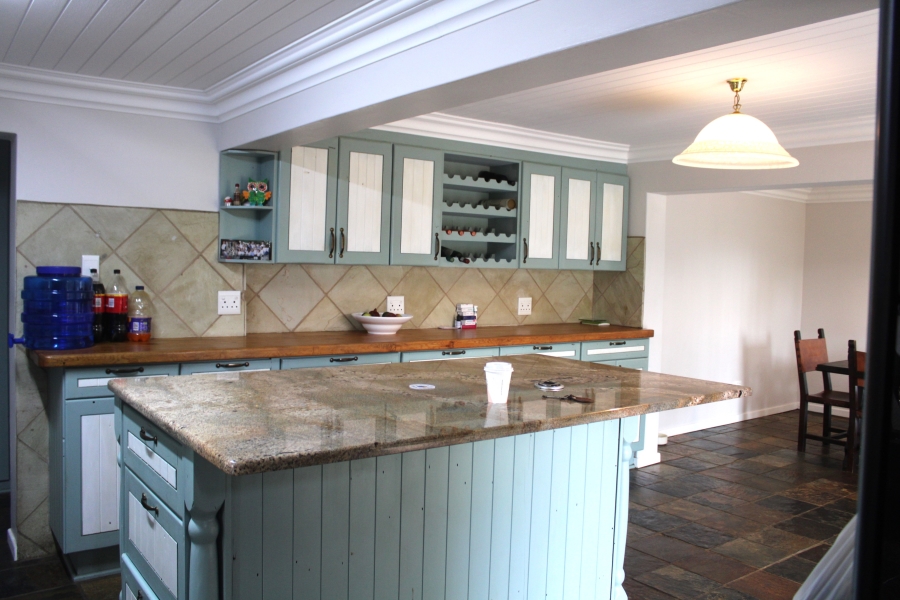 4 Bedroom Property for Sale in Stilbaai Wes Western Cape